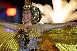 BIB: 
                            <button type="button" onclick="openModal(23288493)" class="btn btn-primary btn-sm float-right btn-popup" data-toggle="modal" data-target=".modal-high-quality">
                        <i class="fas fa-shopping-cart"></i> Add to Cart
                    </button>
                                            <button type="button" onclick="isThisMe(23288493, true)" class="btn btn-success btn-sm float-right btn-popup btn-isme hidden" data-toggle="tooltip" data-placement="bottom" title="นี่คือรูปของคุณใช่ไหม คลิกที่นี่เพื่อเอาเข้าอัลบั้ม">
                        <i class="fas fa-plus"></i> Add to album
                    </button>
                    <button type="button" onclick="isThisMe(23288493, false)" class="btn btn-warning btn-sm float-right btn-popup btn-isnotme hidden">
                        <i class="fas fa-ban"></i> Remove from album
                    </button>